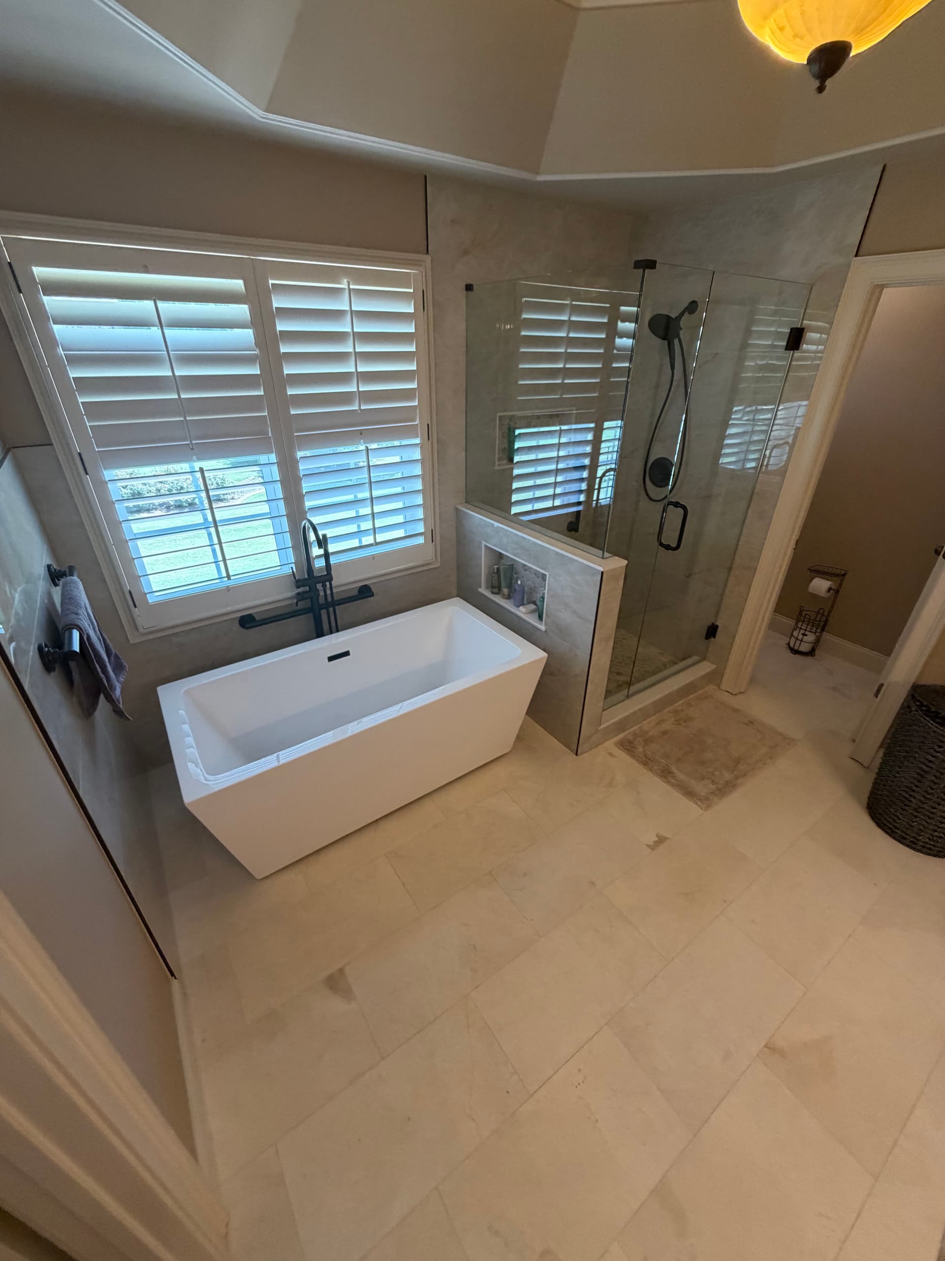 Gallery photos for Madison Master Bathroom Remodel with Walk-In Shower and Freestanding Tub: Image #4