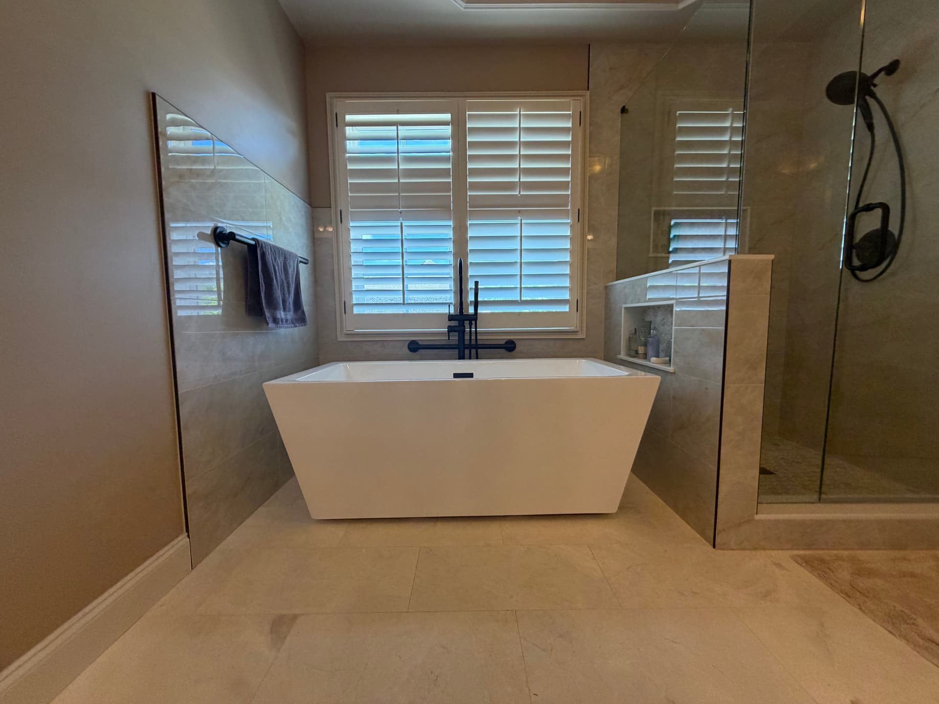 Gallery photos for Madison Master Bathroom Remodel with Walk-In Shower and Freestanding Tub: Image #5