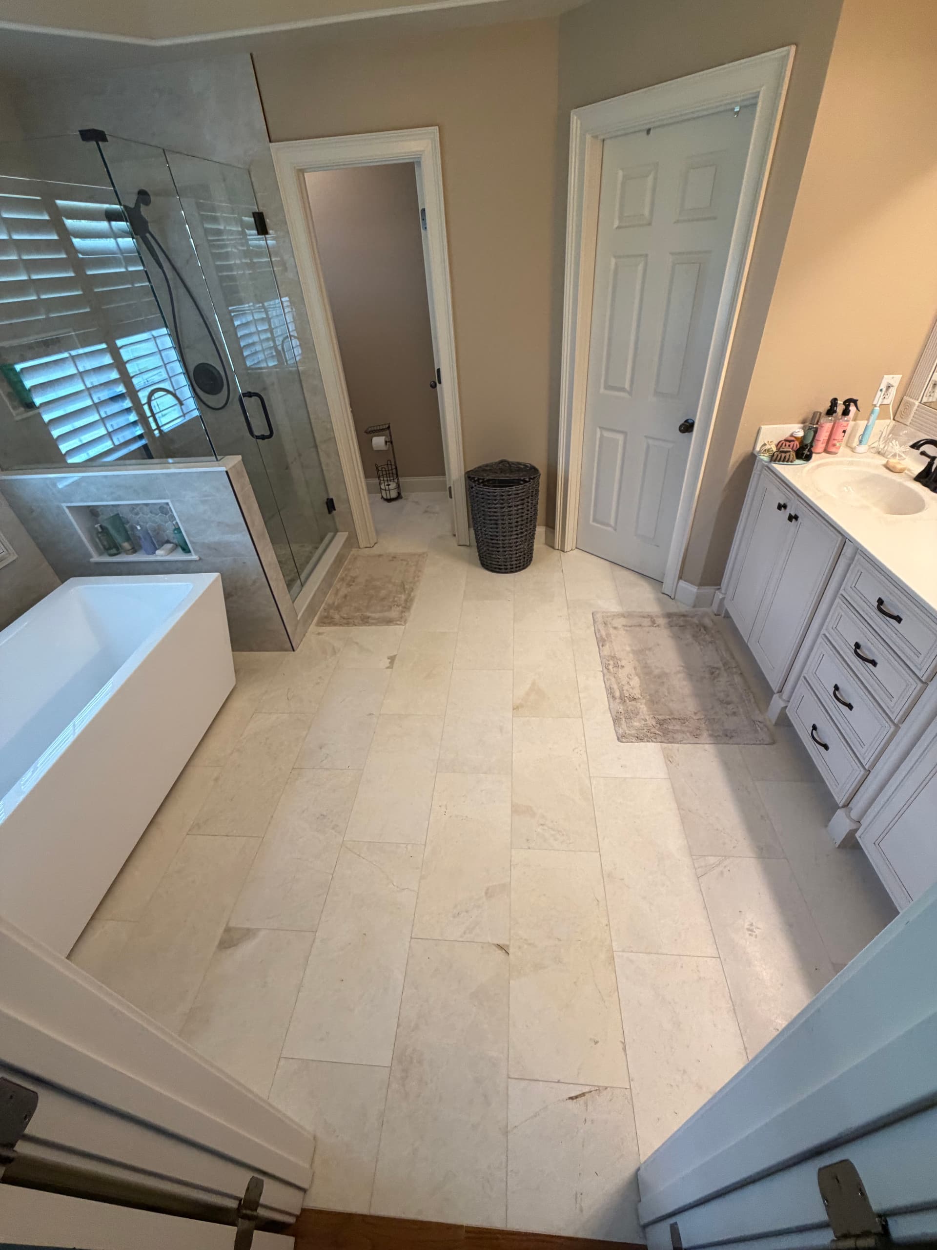Gallery photos for Madison Master Bathroom Remodel with Walk-In Shower and Freestanding Tub: Image #8